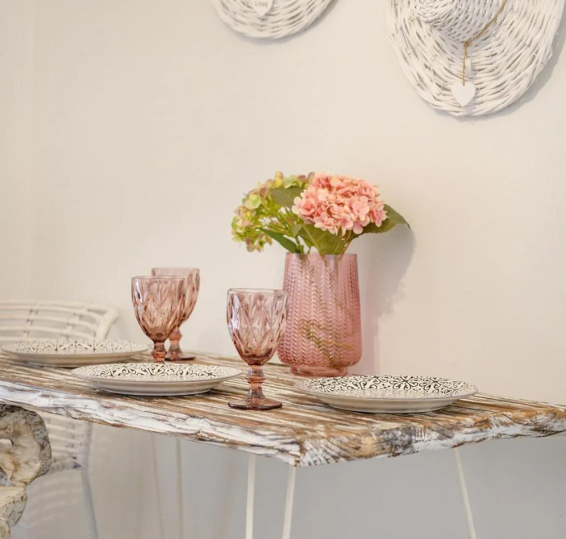 Ξενοδοχείο Meltemi Luxury Apartments Νέα Ρόδα Ελλάδα